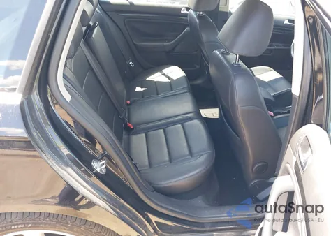 2011 Volkswagen Jetta Sportwagen 2.0L Tdi from USA, damaged, VIN 3VWPL7AJ3BM690510